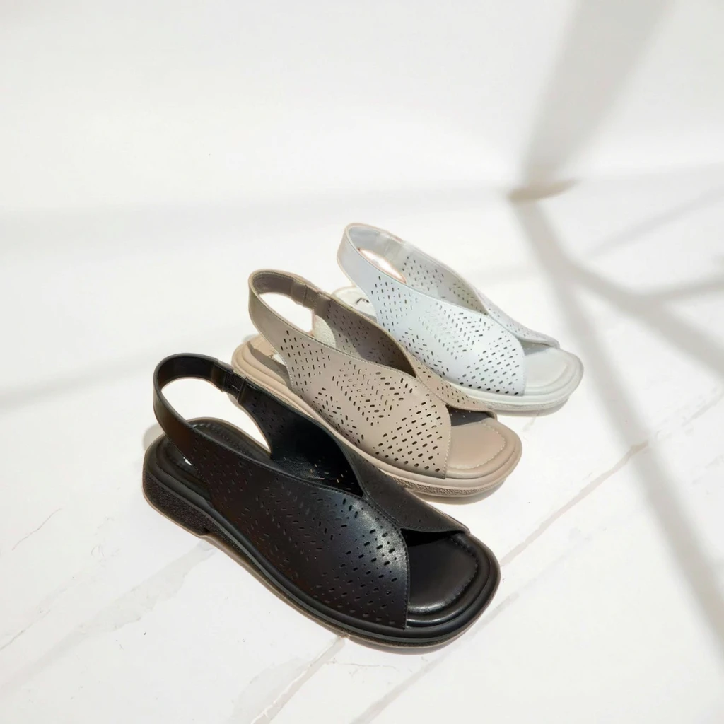 Factory Direct Customizable Women's Fashion Sandals with Open Toe and Heels Casual Comfortable for Summer Outdoor Use