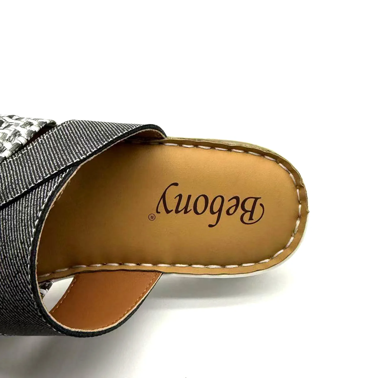 By 2026, High-quality Summer Thick Soled Women's Outdoor Sandals and Home slippers Can Be Customized - Image 5