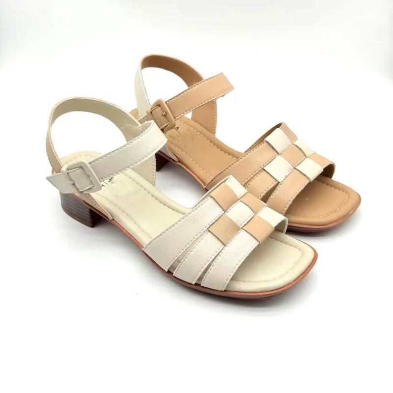 High Quality Soft Soled Low Heel Fashionable Commuting Women's Sandals That Can Be Customized by 2026