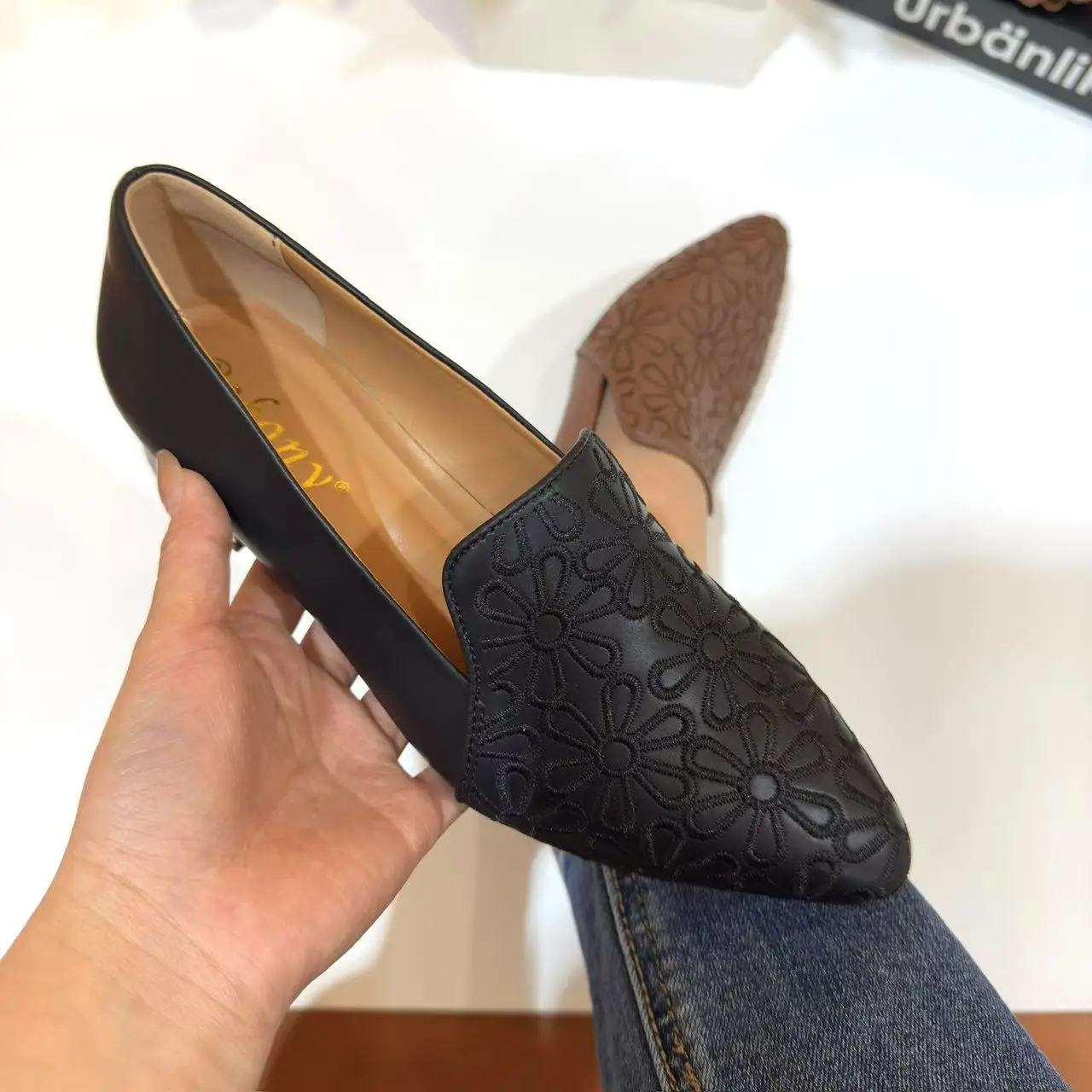 High-End Women's Dress Shoes with Cowhide Embroidery Pattern Pointed Toe Slip-On Heeled Sandals for Spring/Summer - Image 2