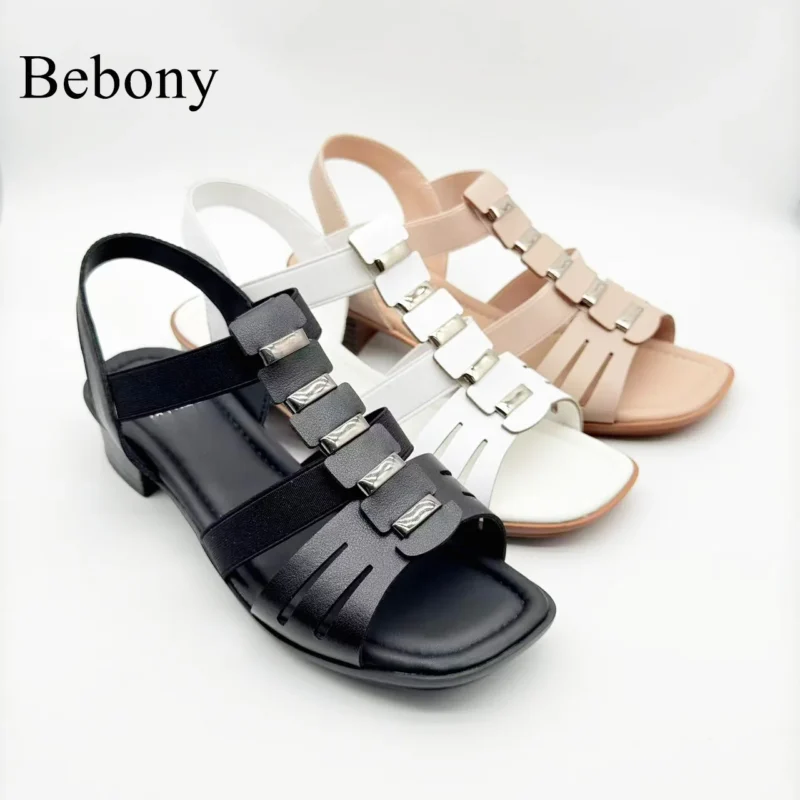 By 2026, High-quality and Fashionable Soft Soled Beach Women's Sandals and Commuting Women's Sandals Can Be Customized