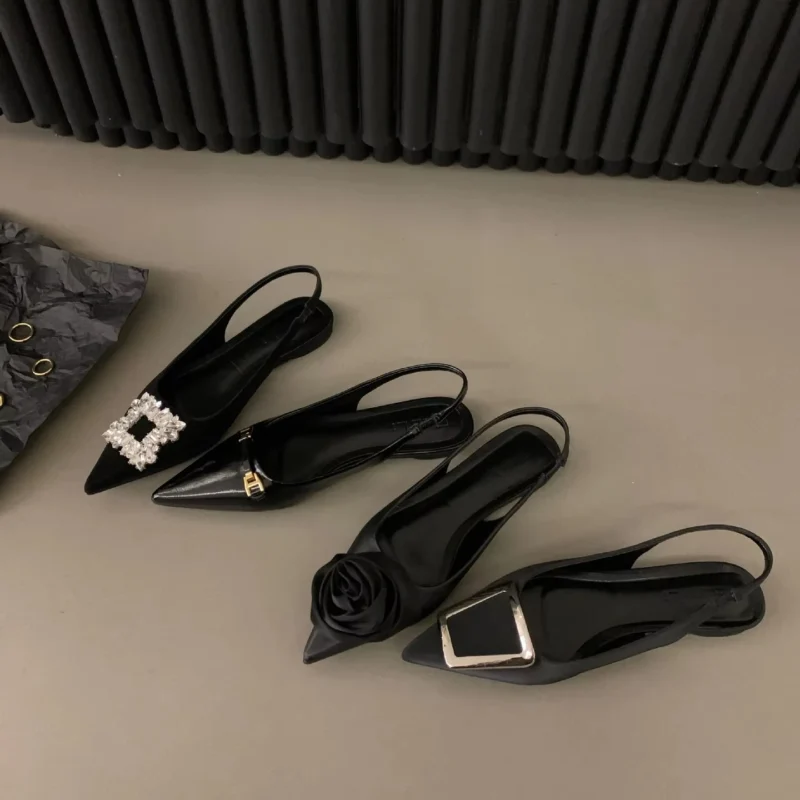 2025 QuiteS French Flat Black Sandals for Women New Design Pointed Toe Rhinestone Temperament Singles for Summer for Spring