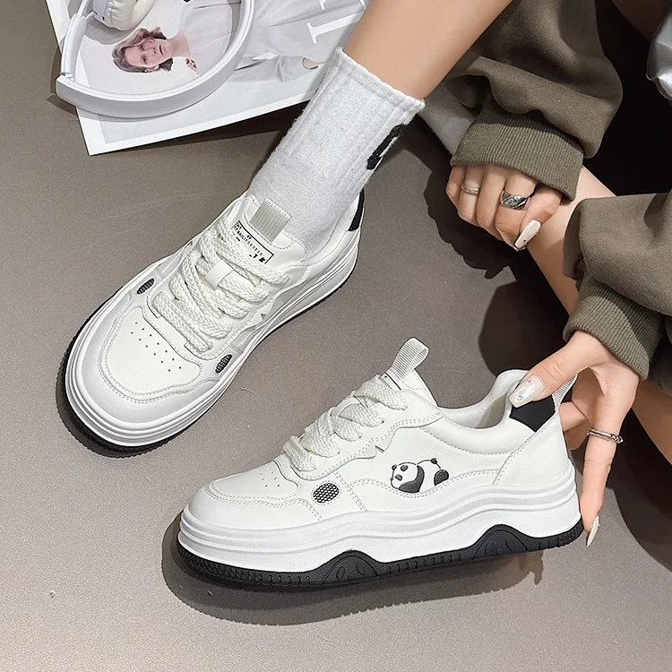 New Fashion Breathable Running Casual Shoes White Women Walking Style Shoes  for Women