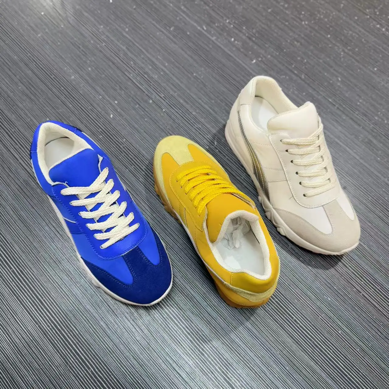 Customizable Women's Casual Comfortable Cow Leather Upper Running Shoes for Autumn & Spring Outdoor Sneakers - Image 4